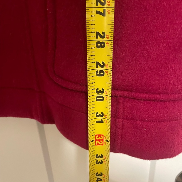 Roots wool pea coat winter jacket. Beautiful raspberry color. Size Large (L) - Picture 10 of 11